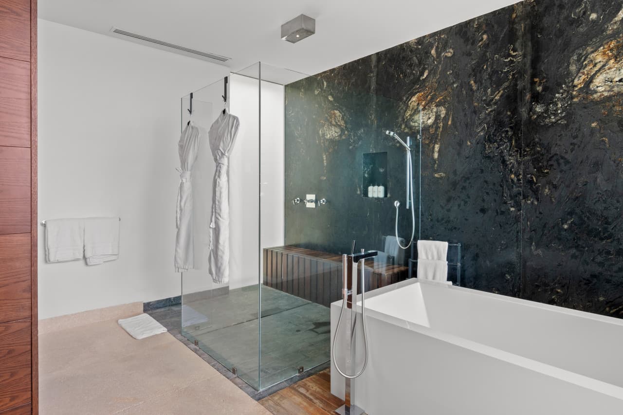 Private Beachfront in Palmilla - Image 51