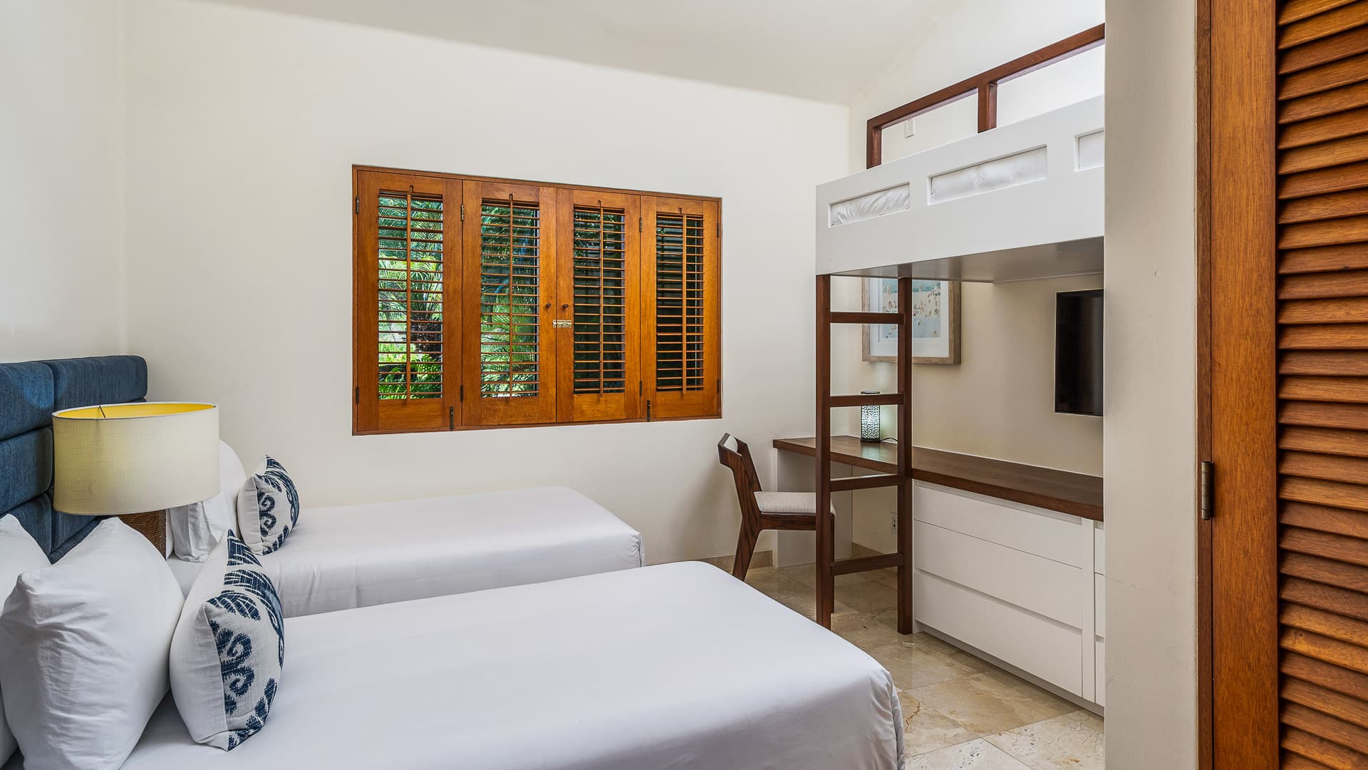 Las Palmas Golf Course Home - Image 17