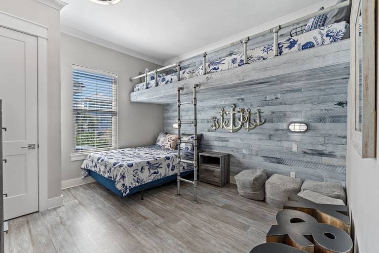 Aquaholic House - Image 27