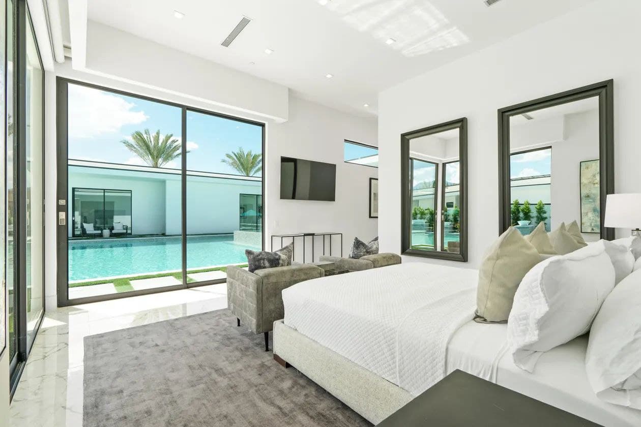 Bravo Villa #4 - Image 18