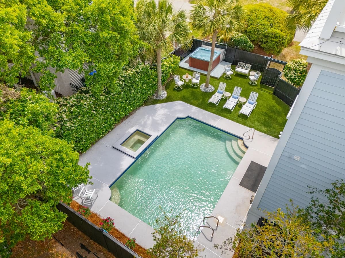 Cameron Palms - Image 2