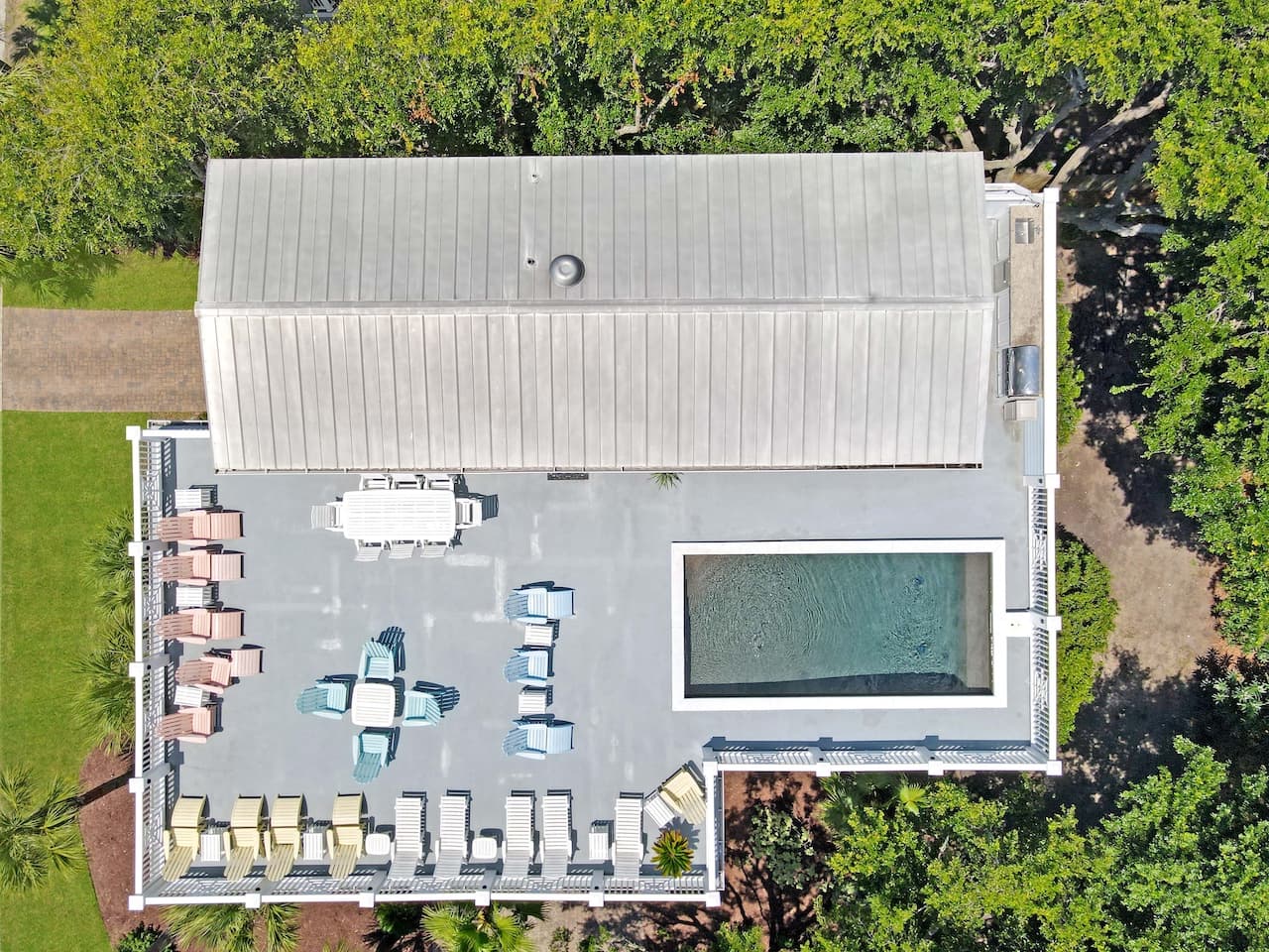 Beach Retreat - Image 11