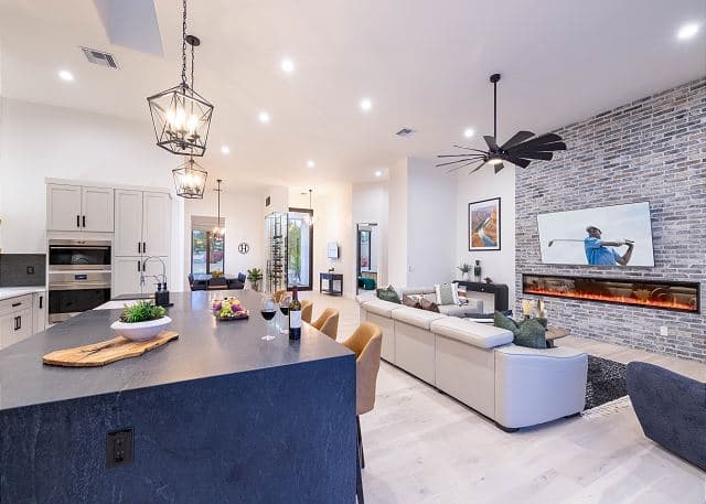 Estate on the River - Image 23