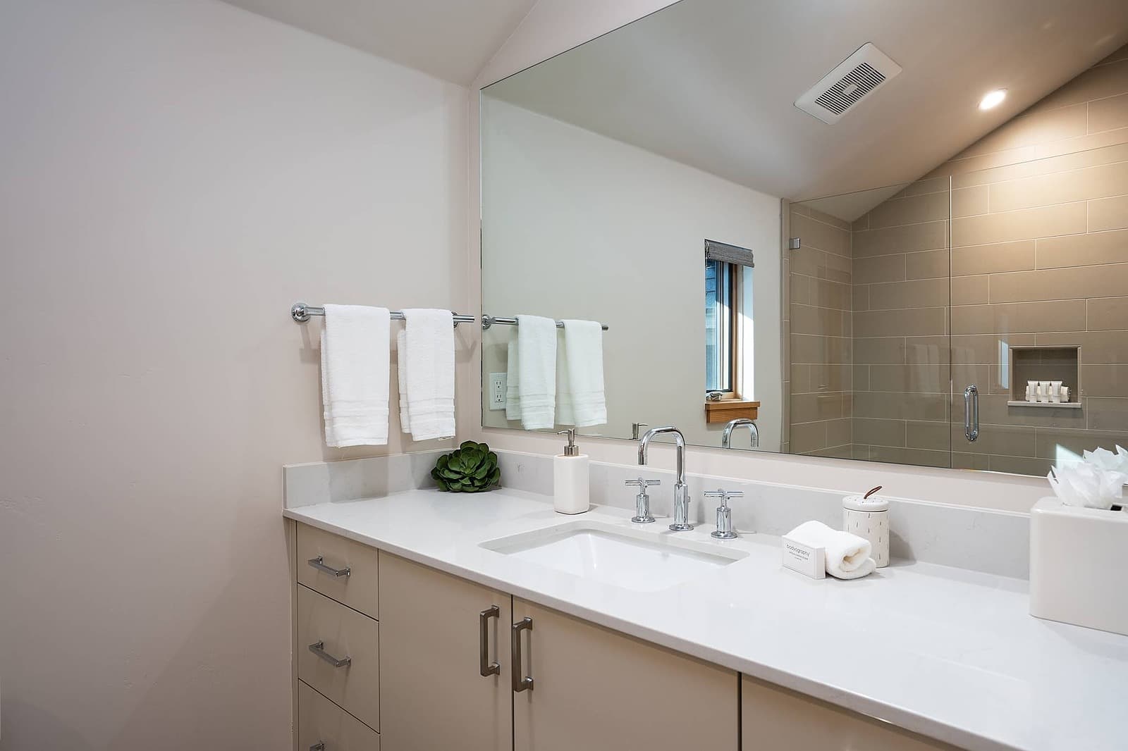 Old Greenwood Villa - Image 23