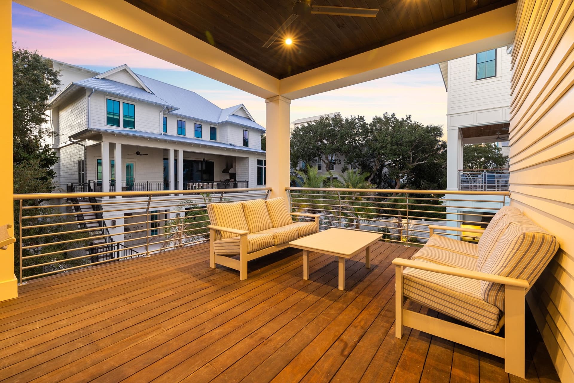 Social Manor - Image 37