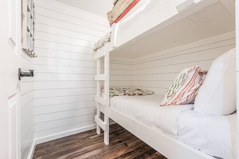 Bayou Townhome - Image 23