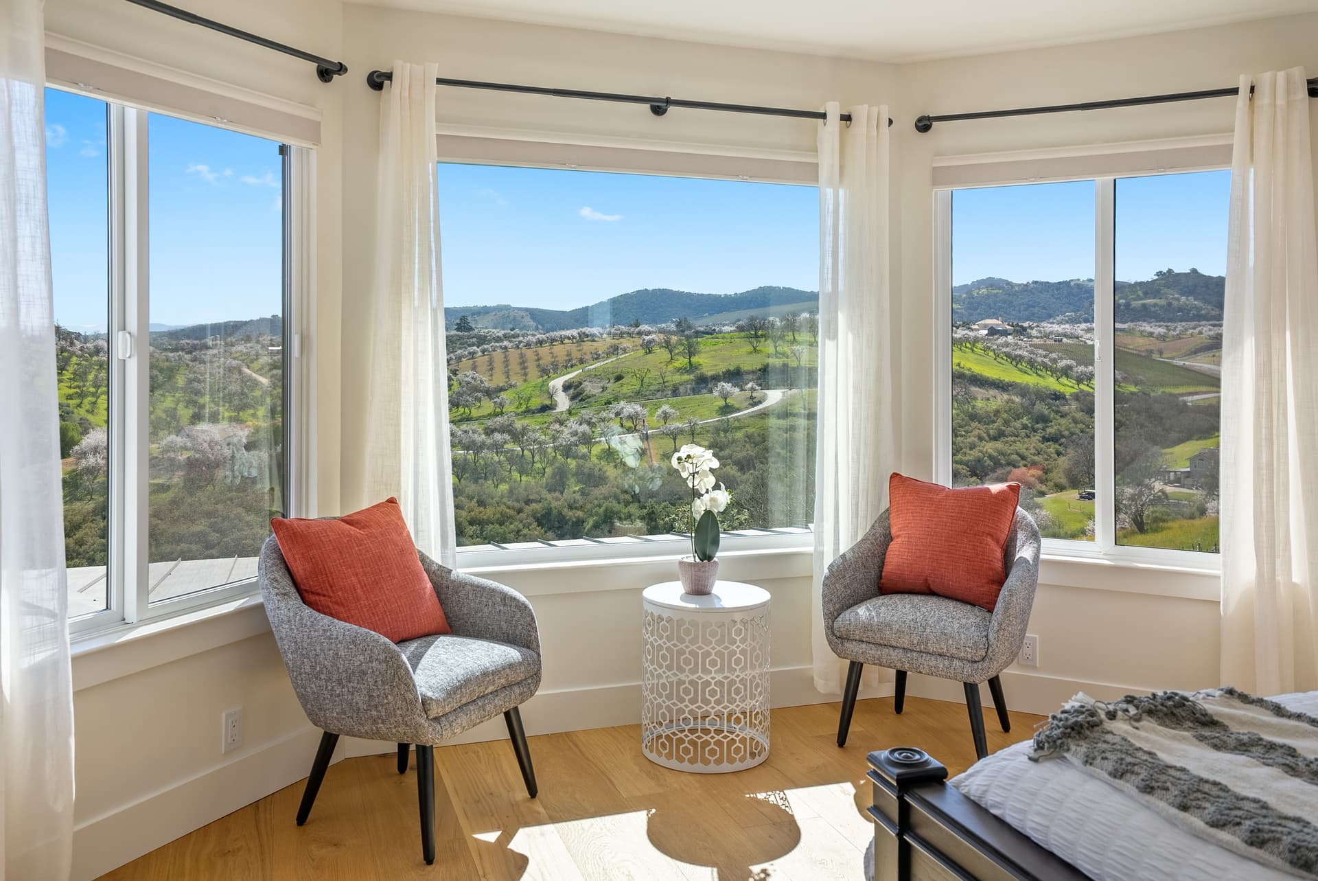 Mira Vista Heights - Image 35