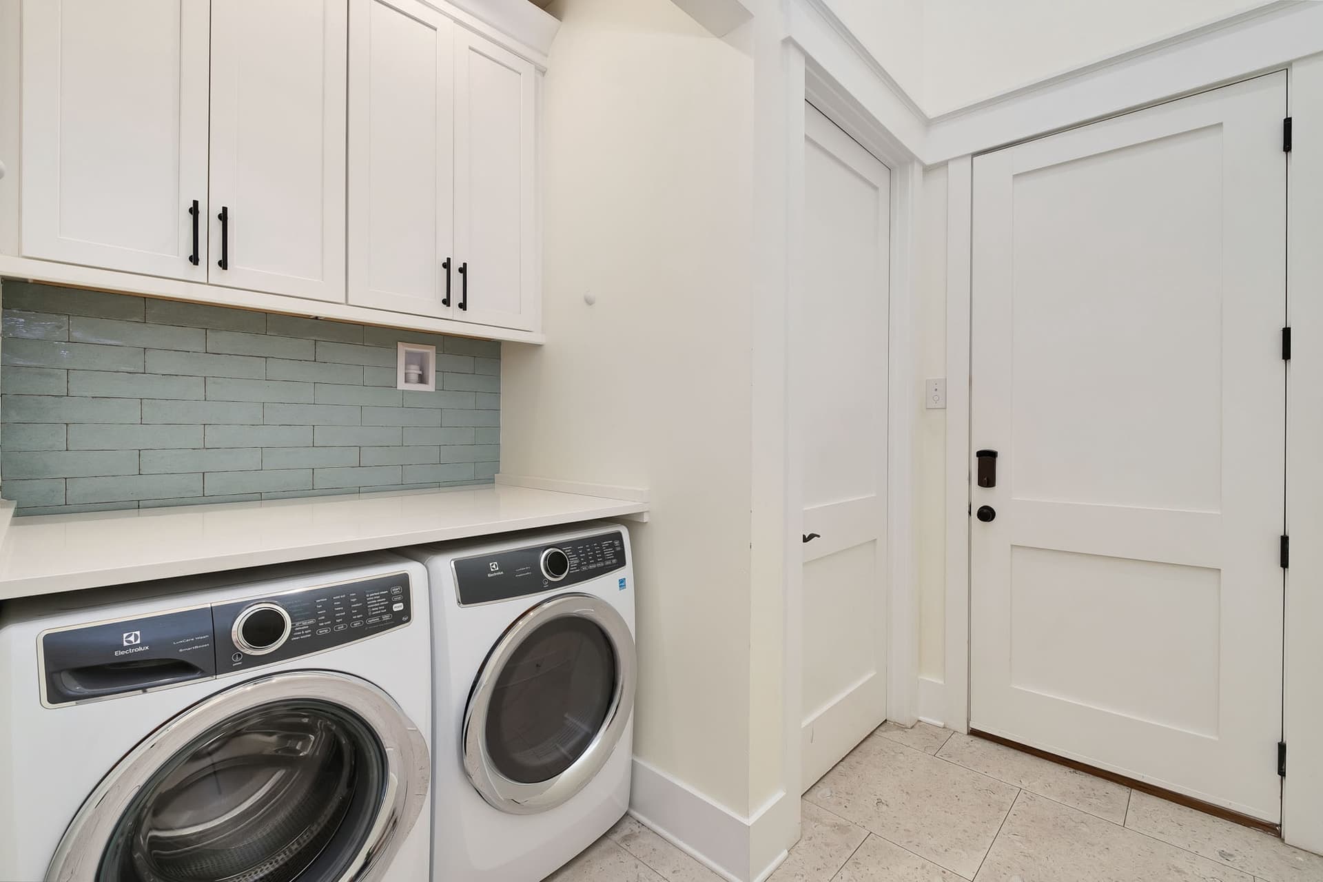 Belle La Mer - Image 17