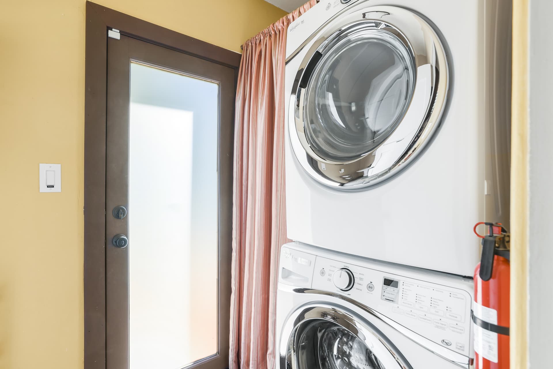 Historic Palm Springs Home - Image 20