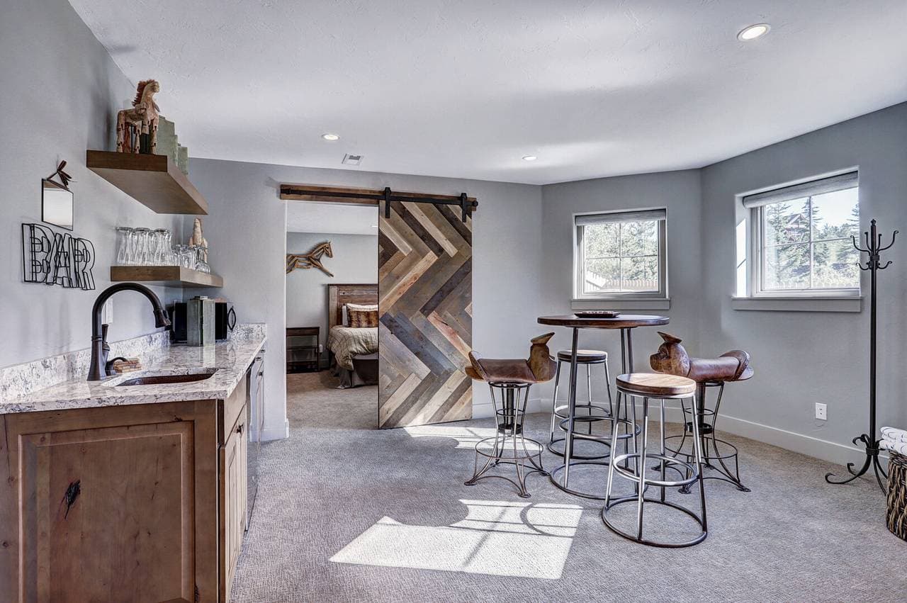 Creekside Escape - Image 35