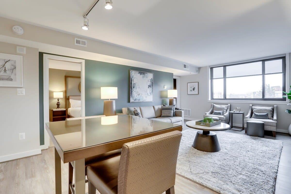 Arlington Residence - Image 12