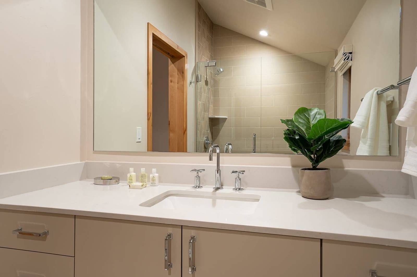 Sutter's Trail 11292 - Image 29