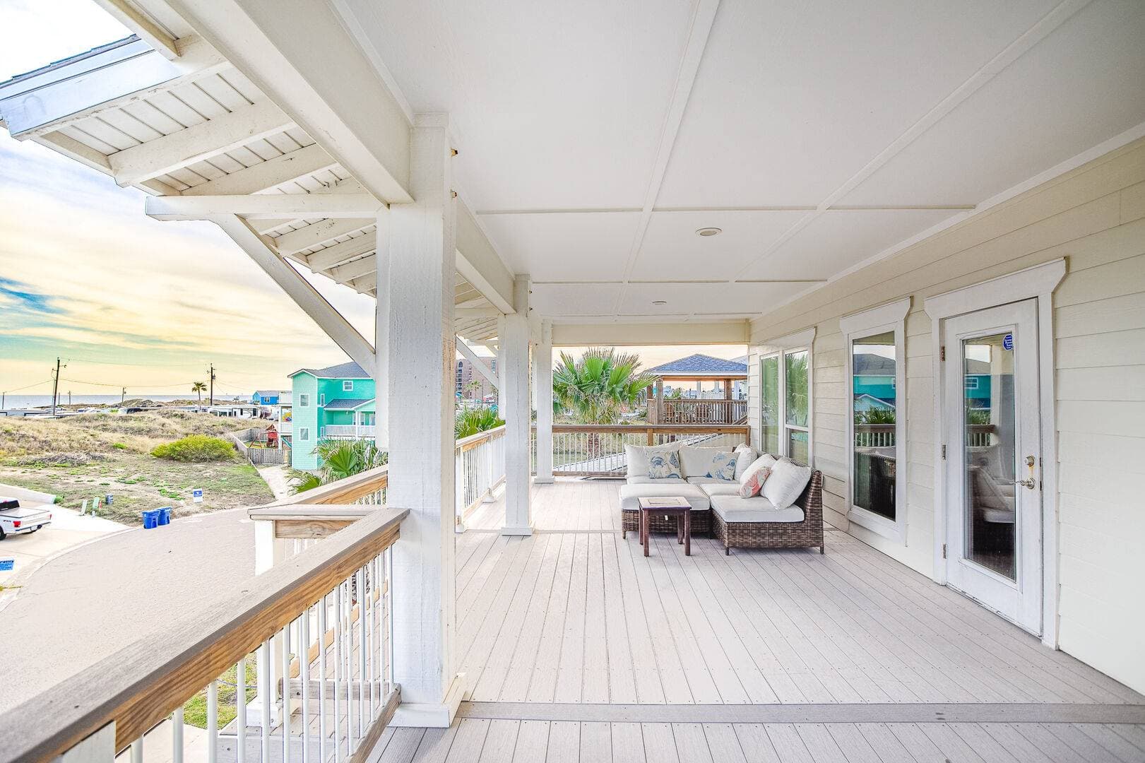 Gone Coastal House - Image 49