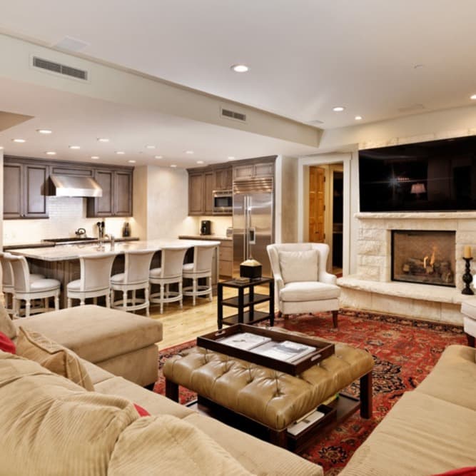 Obermeyer Place - Image 1