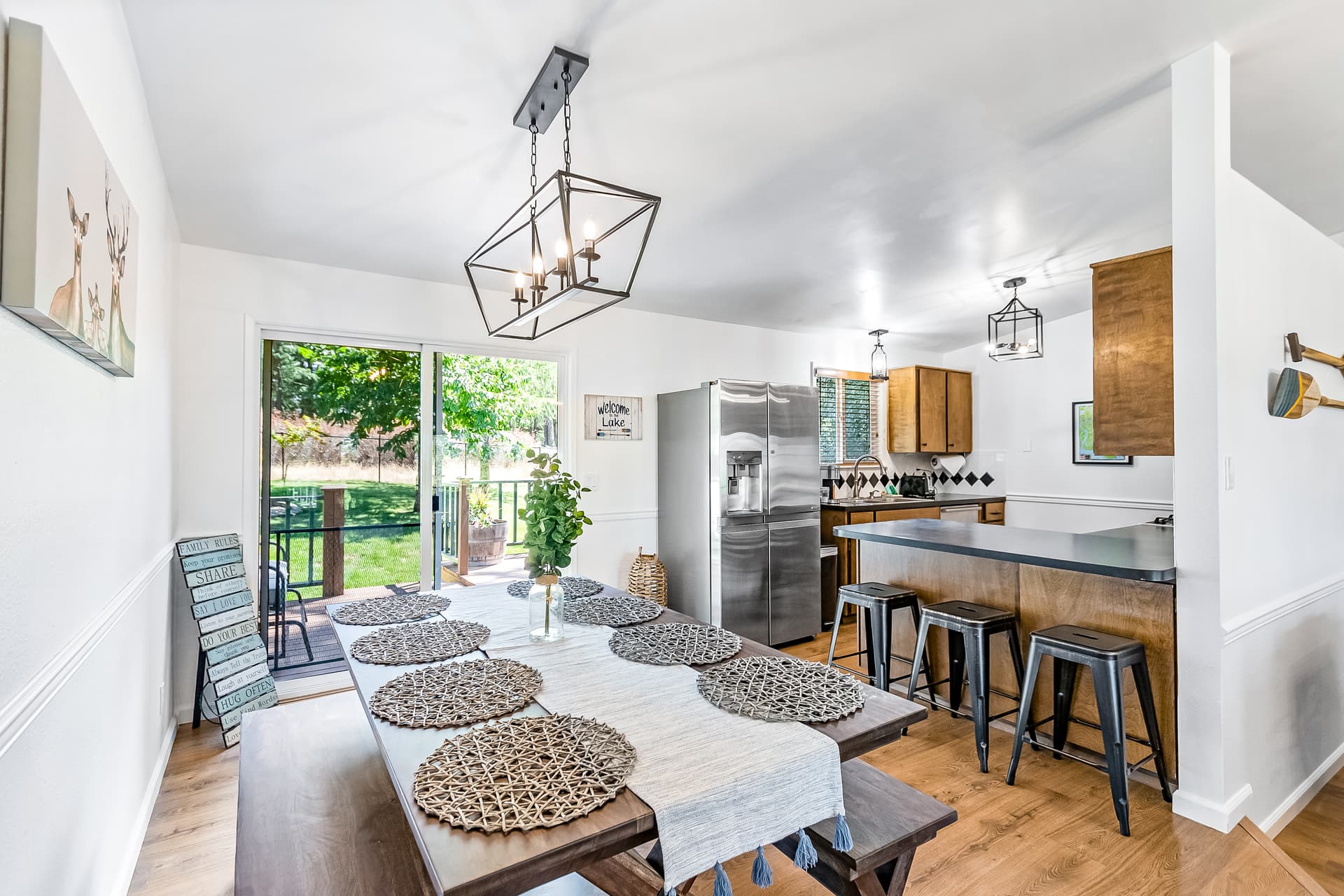 Lake View Getaway - Image 2