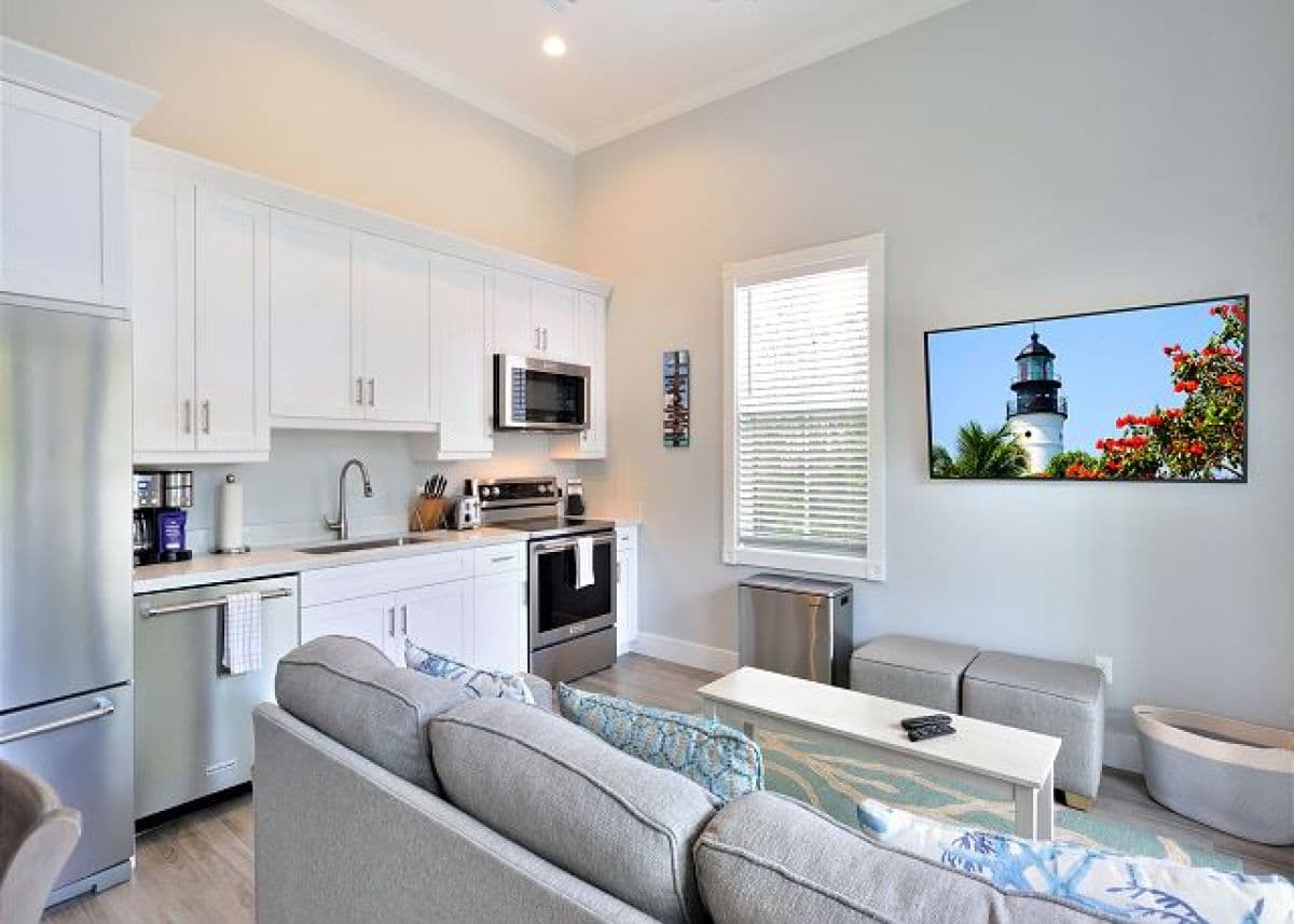 Sunset South - Image 27