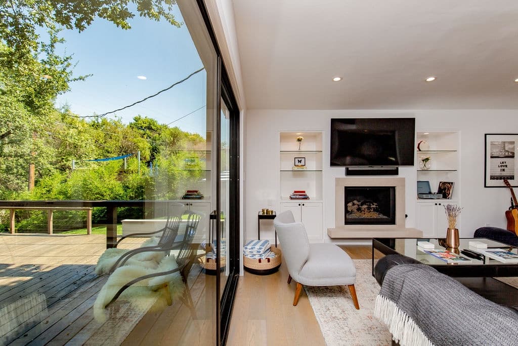 Westlake Hills Designer House - Image 8