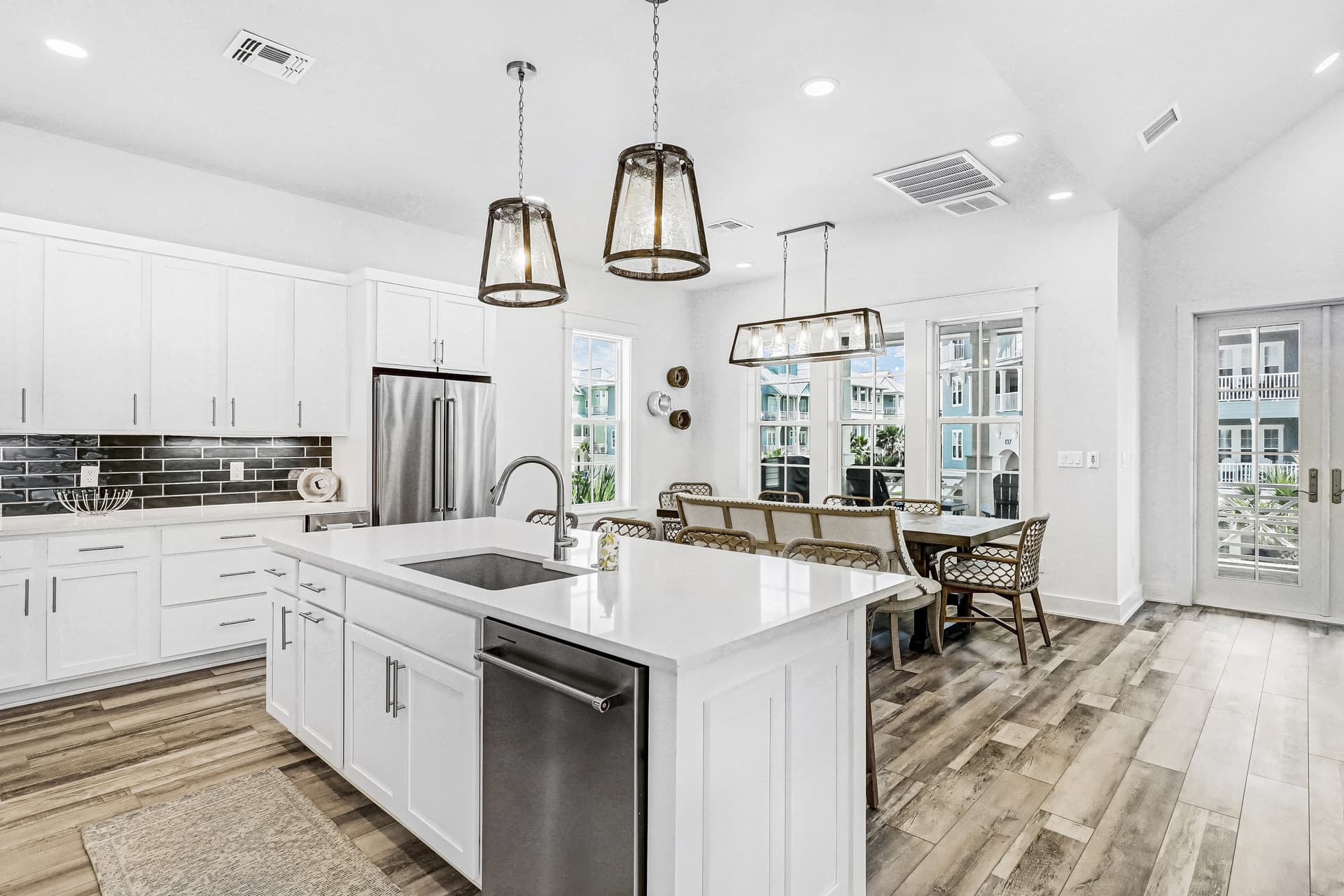 Sunset Avenue Stunner - Image 3