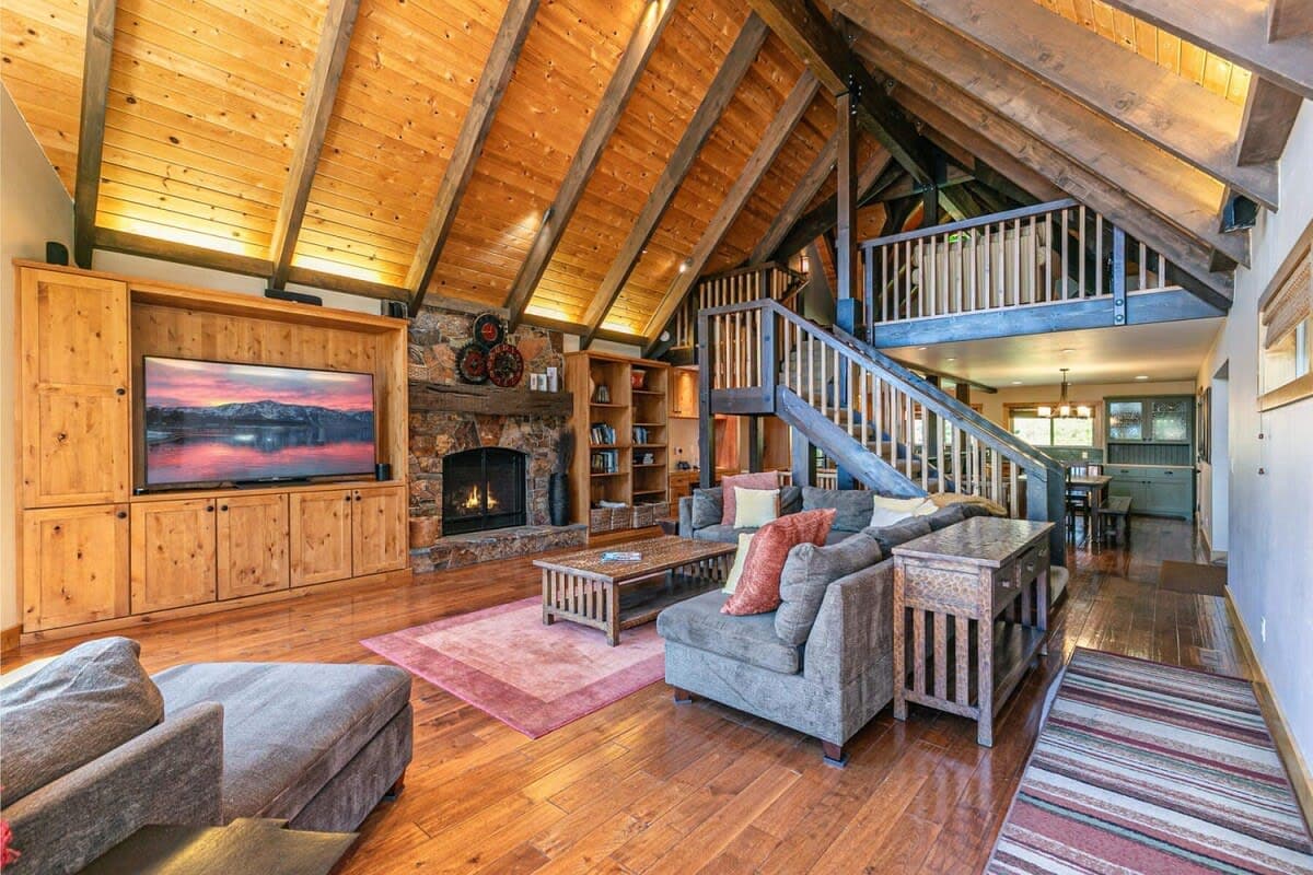 EJ's Point - Image 11