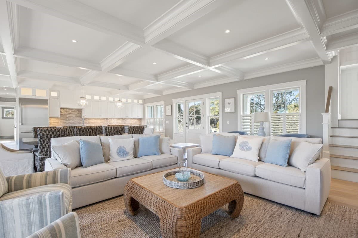 Strong Island Manse - Image 20