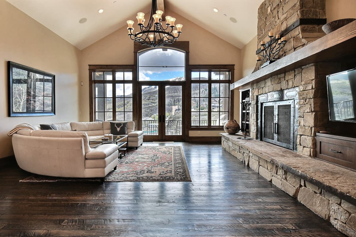 Powder Haus - Image 1