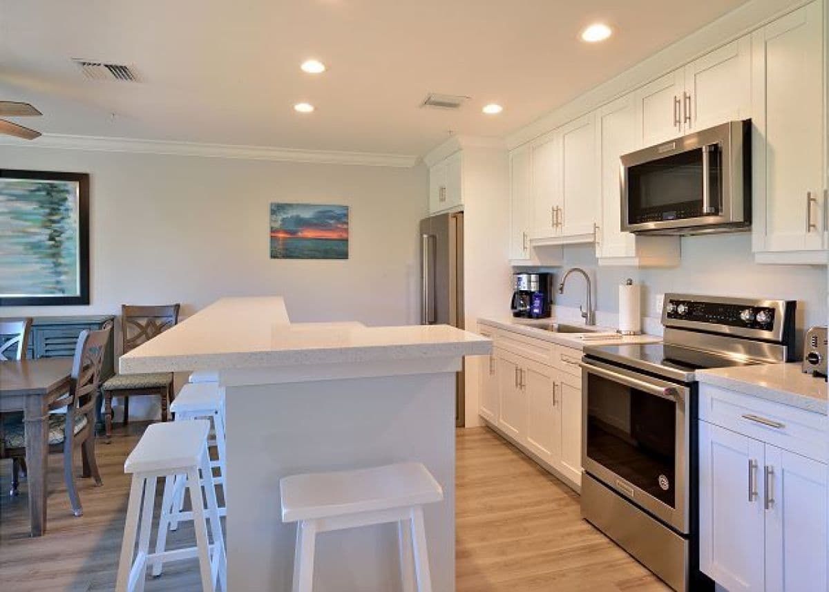 Upper Sunset South - Image 6