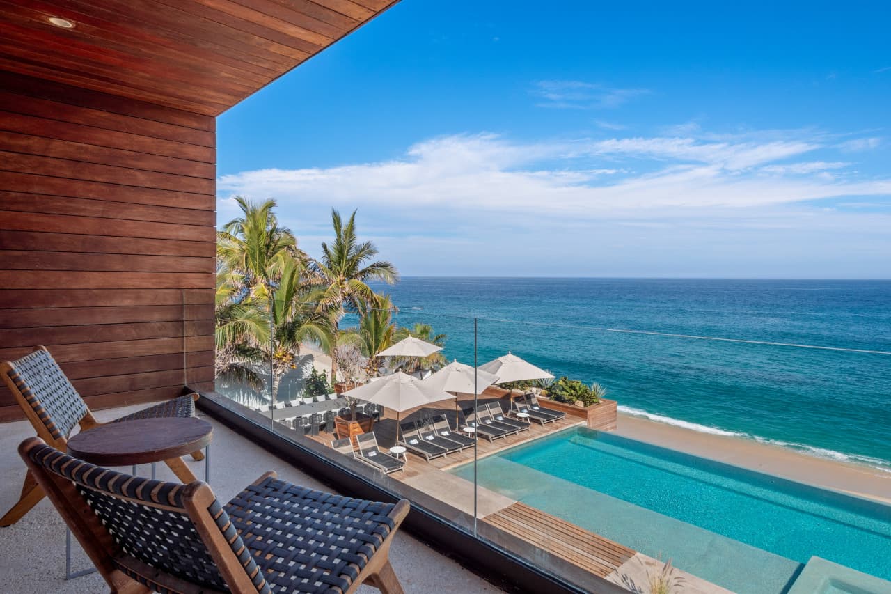 Private Beachfront in Palmilla - Image 47