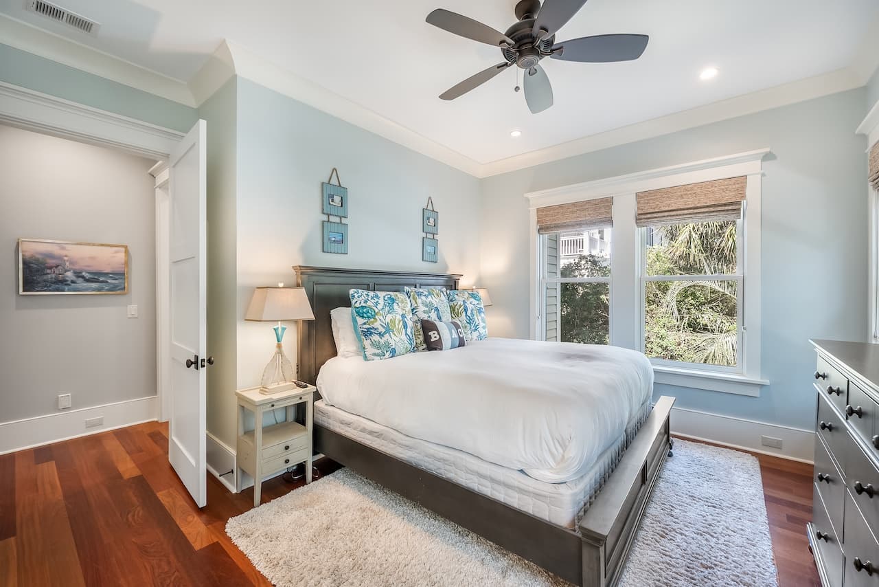 Shore Thing - Image 36