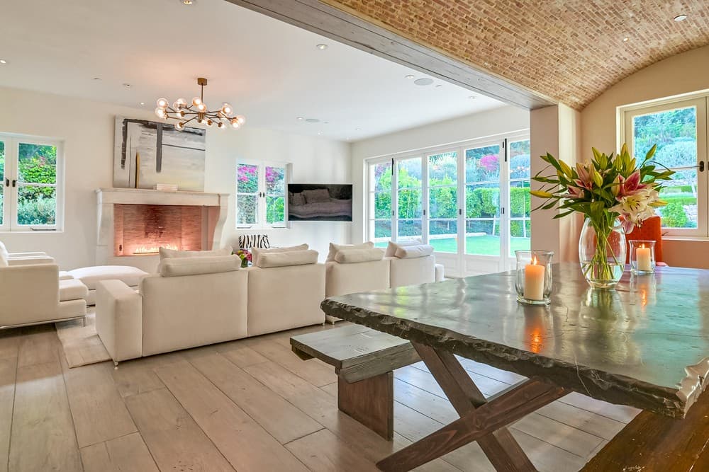 Chateau Serra Malibu - Image 9