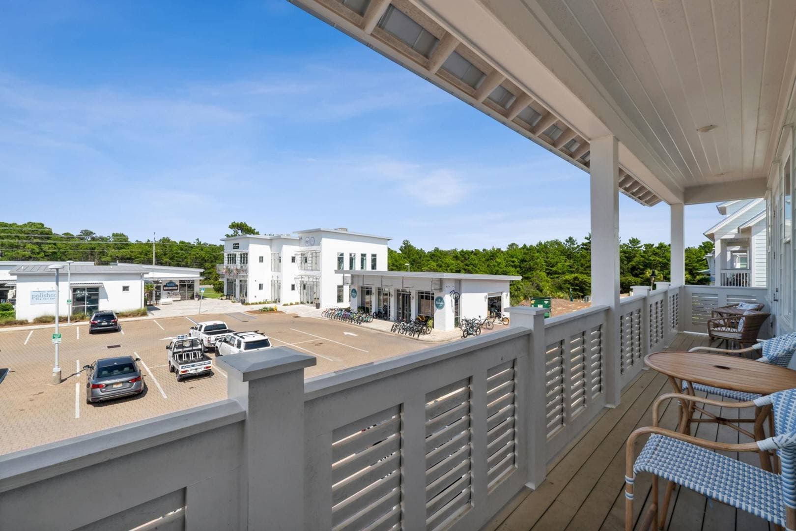 Emerald Waves - Image 16