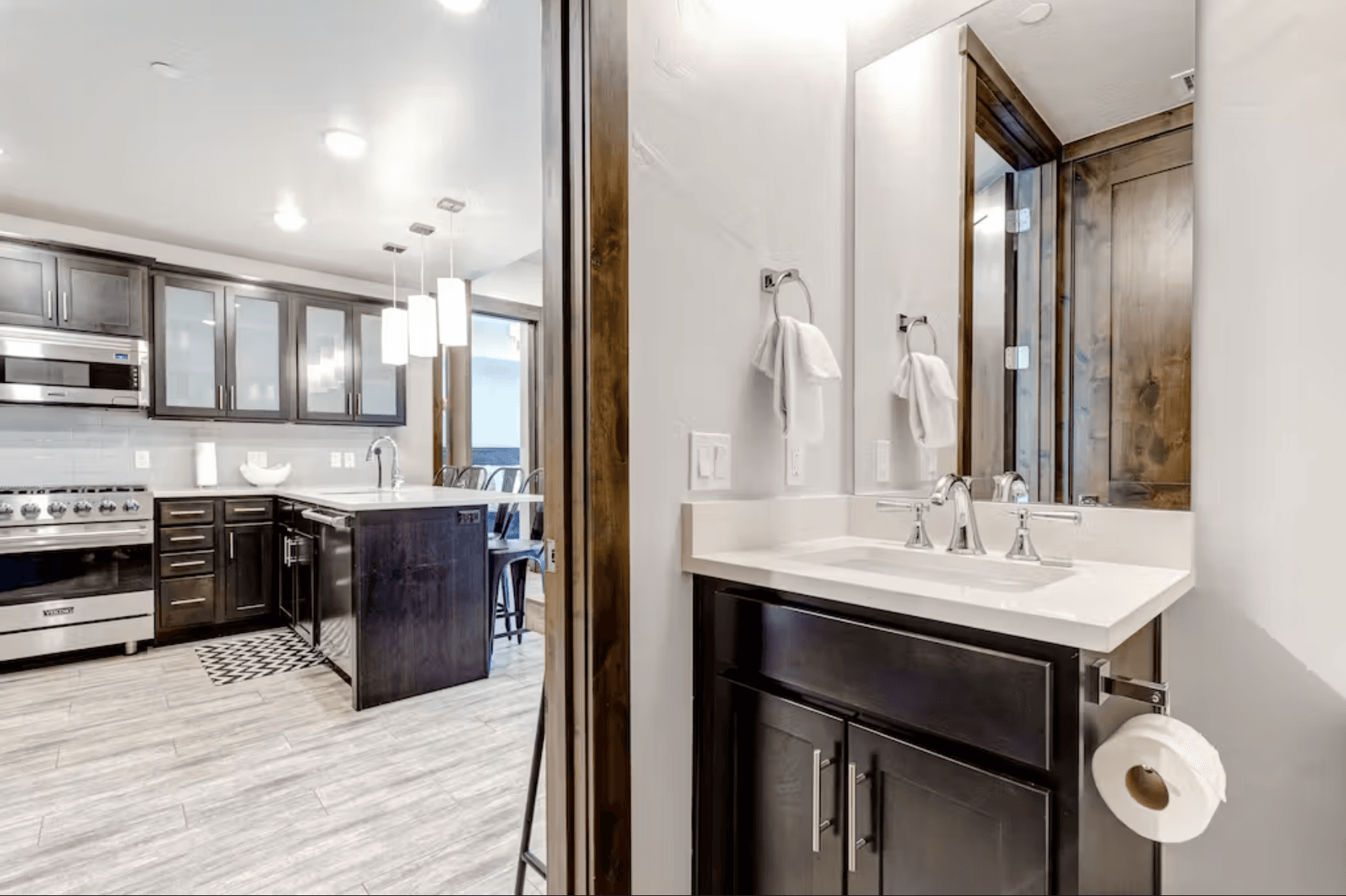 Blackstone Luxury Home - Image 8