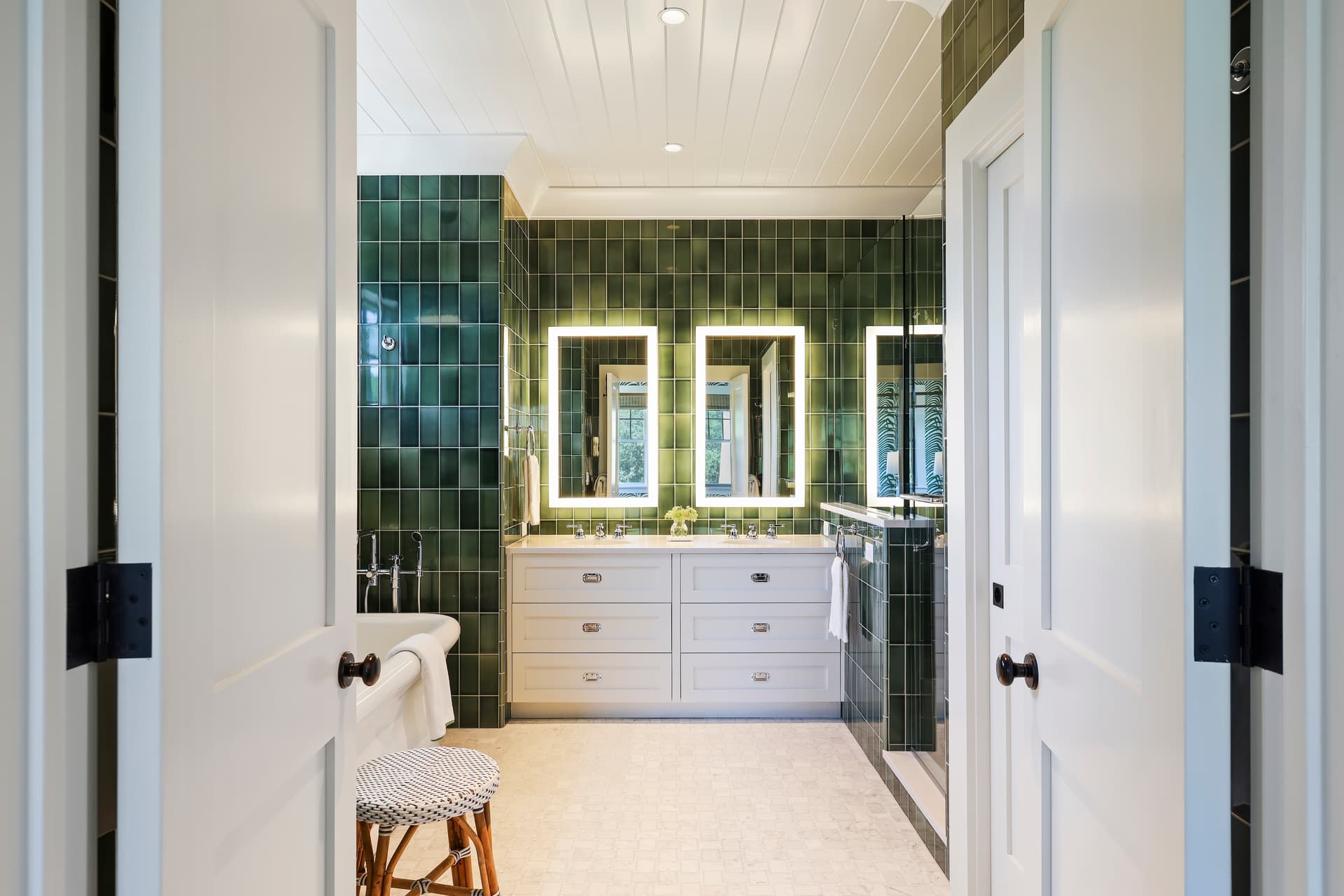 Cassina Sands - Image 31