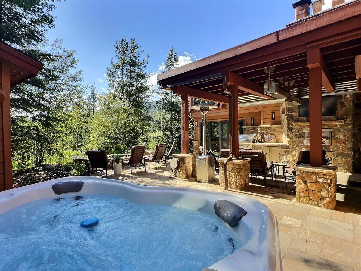 Four Sisters - Image 2