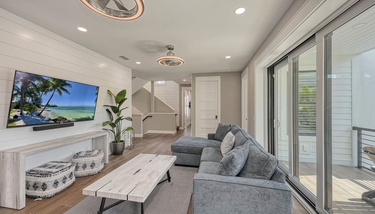 Tropical Oasis - Image 23