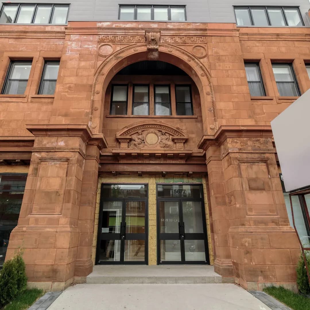 Bizard Home - Image 21