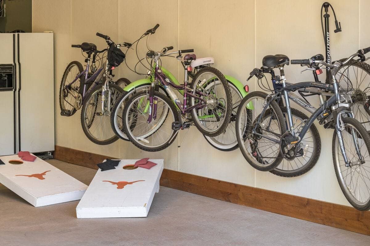 Four Sisters - Image 98