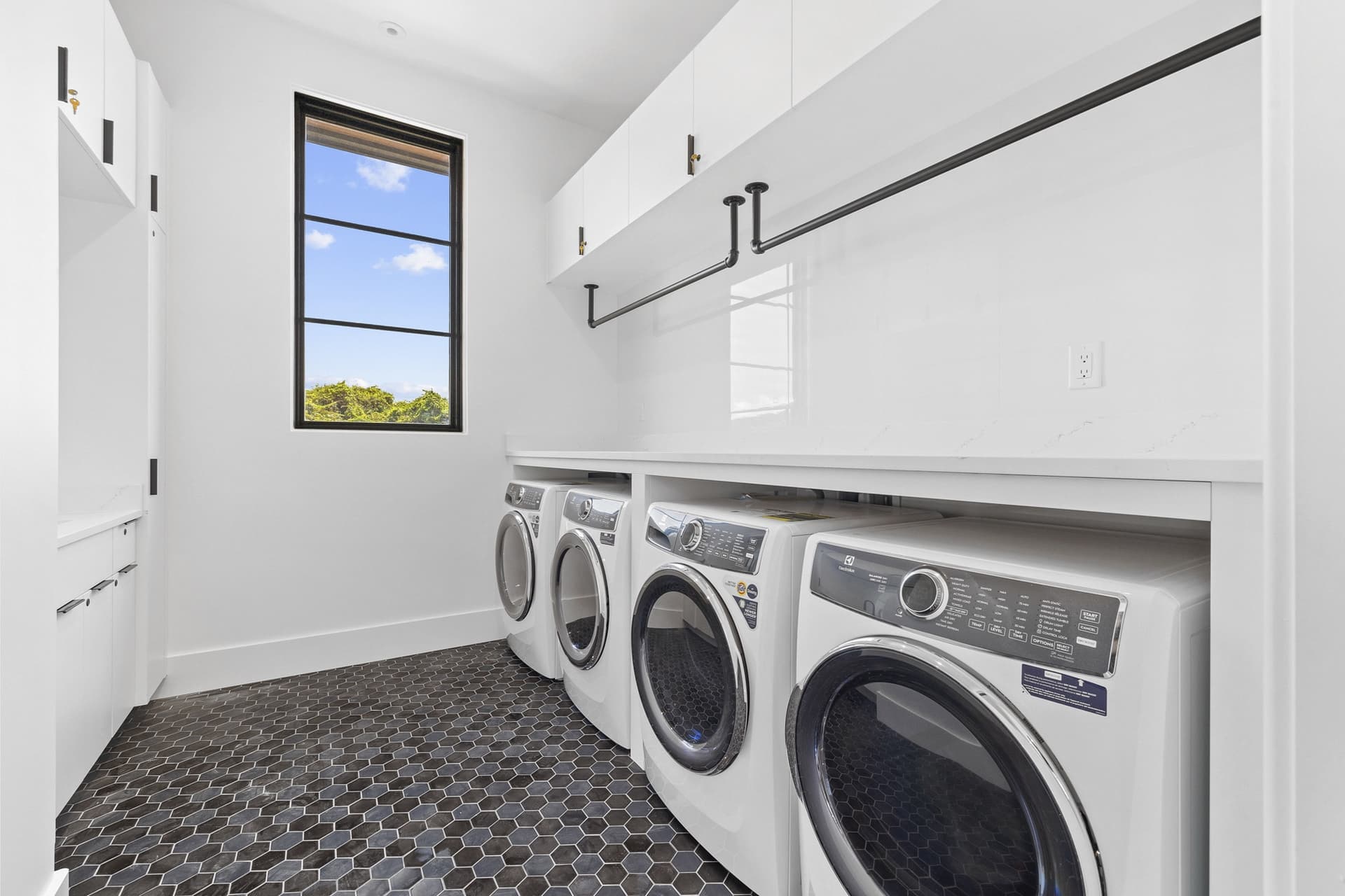 Above & Beyond - Image 18