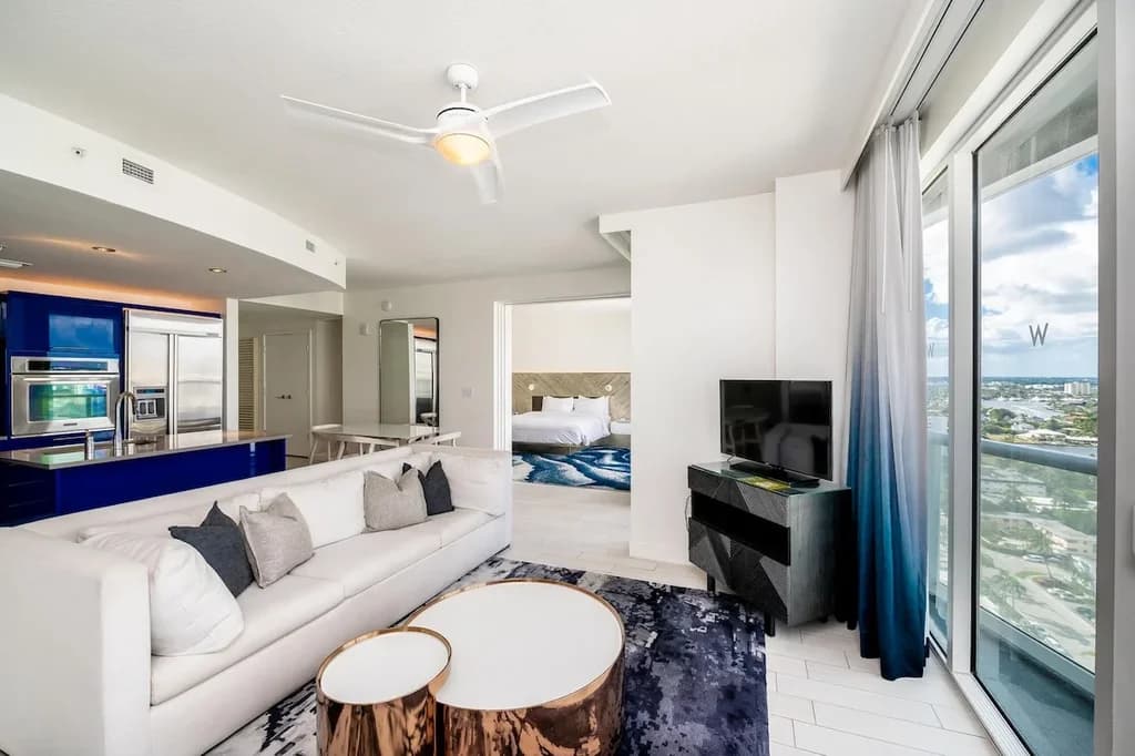 Horizon Condo #2108 - Image 3