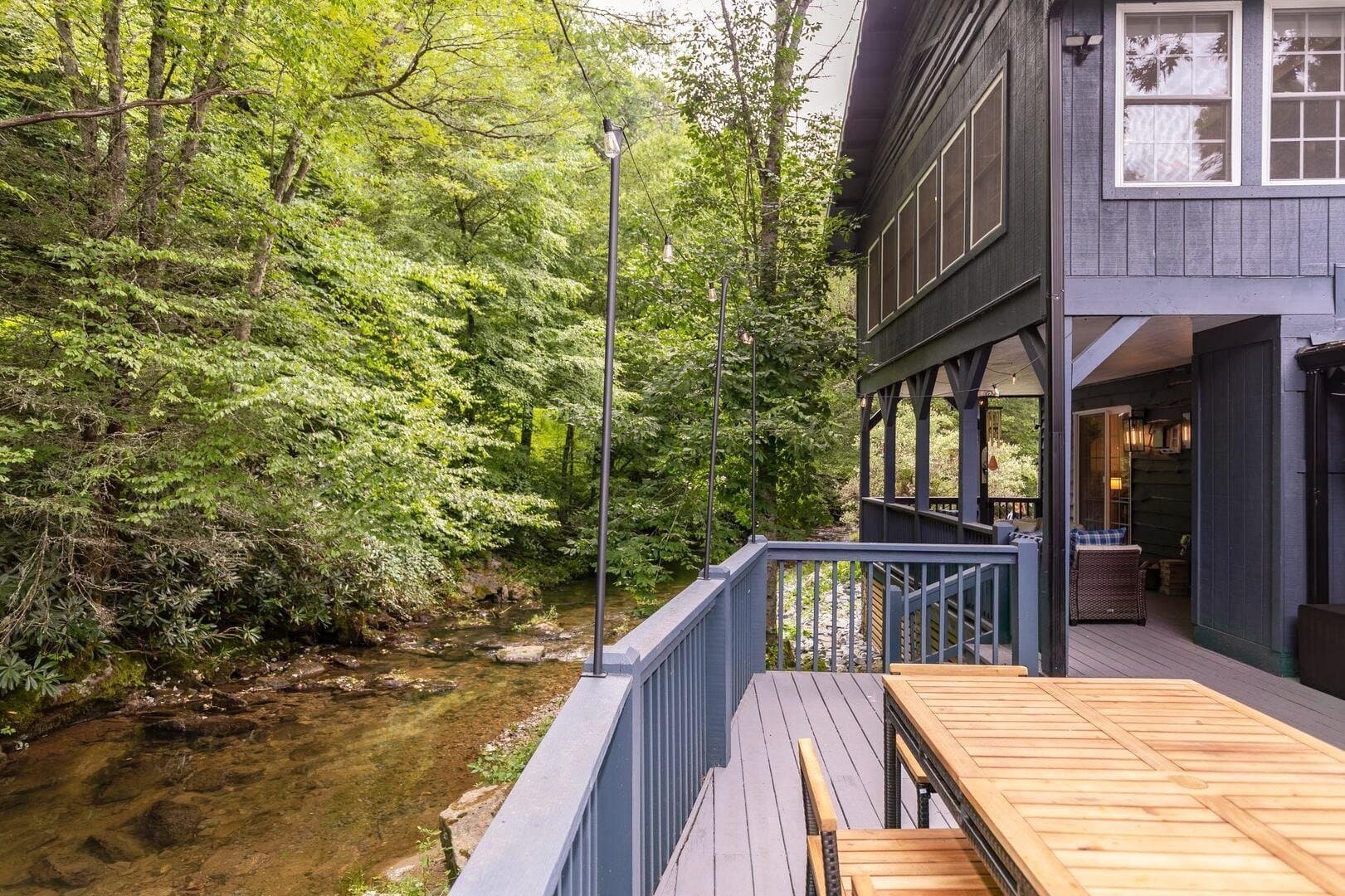 Riverside Retreat - Image 2