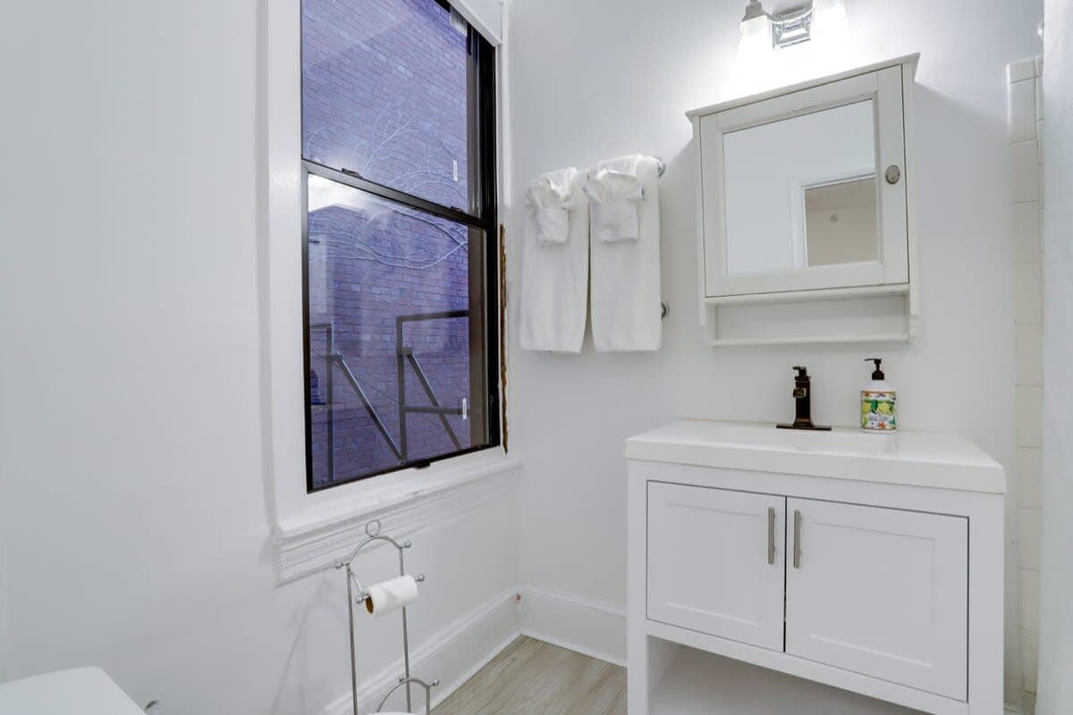 Vantage Residence - Image 21