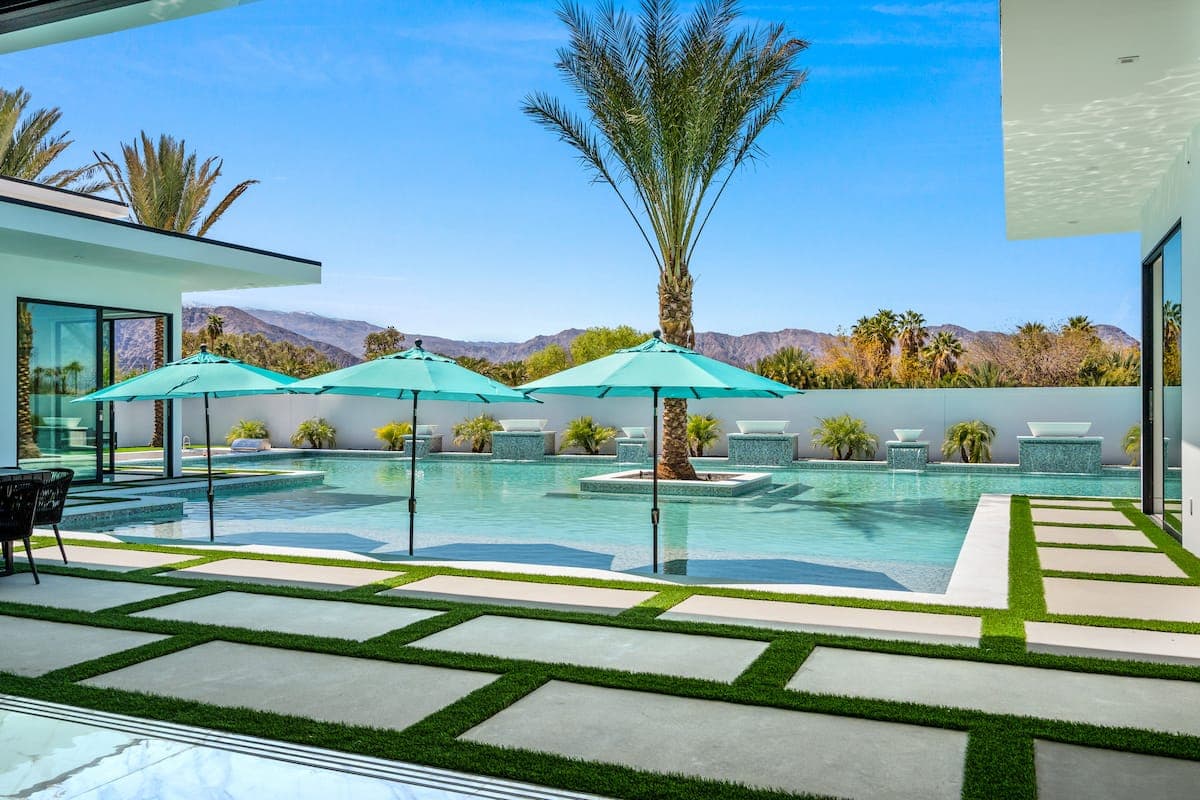 Bravo Villa #13 - Image 44