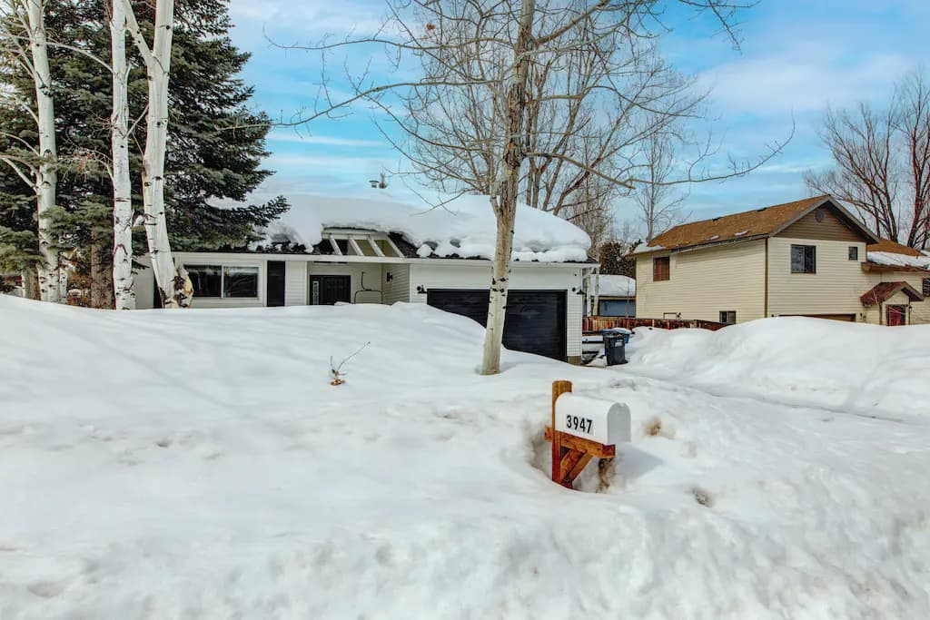 Last Run of the Day House - Image 42