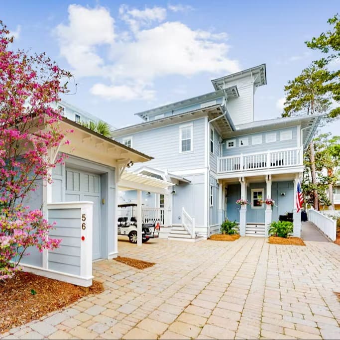 Paradise Palms - Image 1