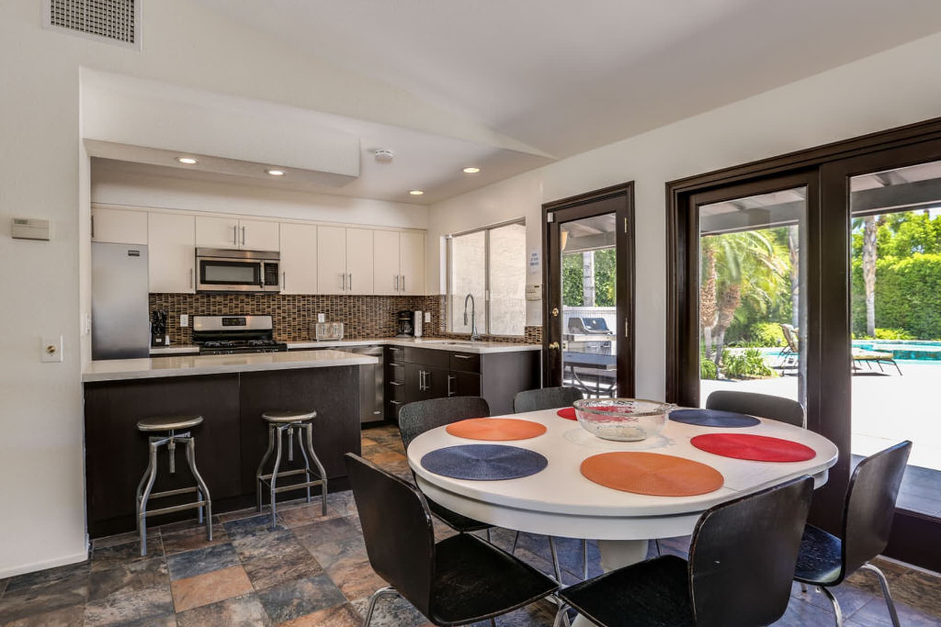 Poolside Terrace - Image 5