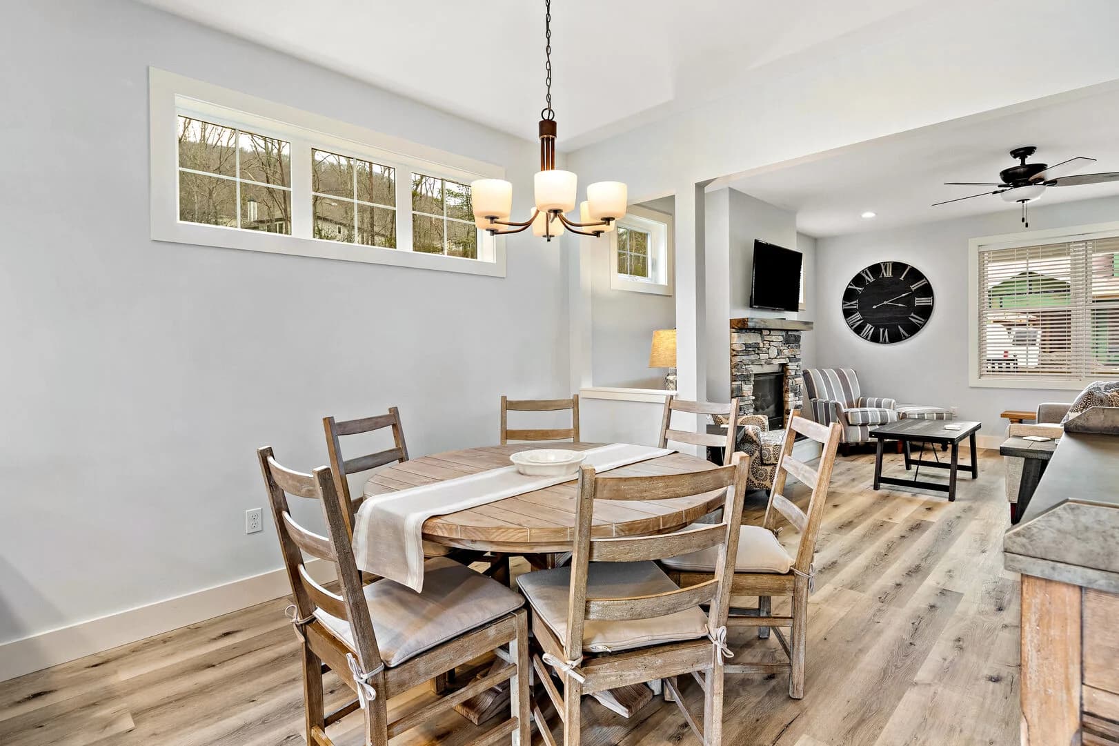 Old Bridge House - Image 11