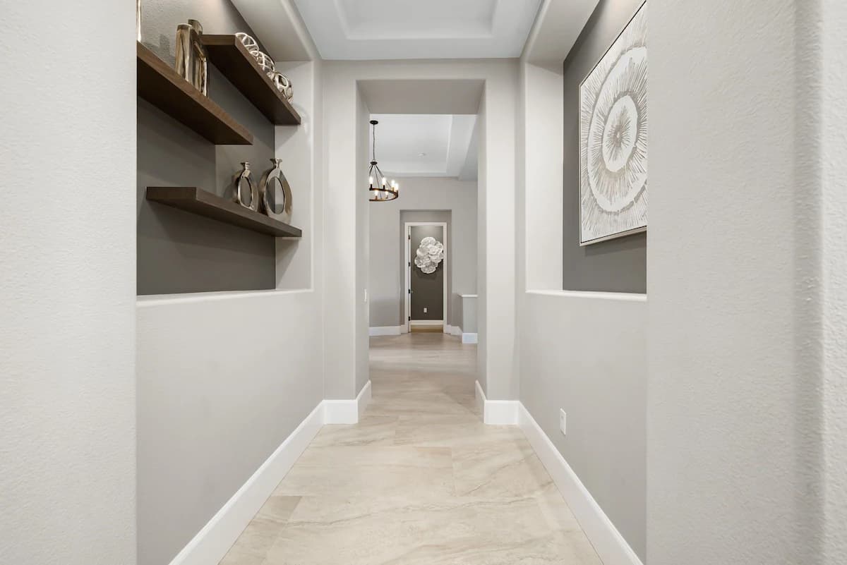 Lake View Home - Image 21