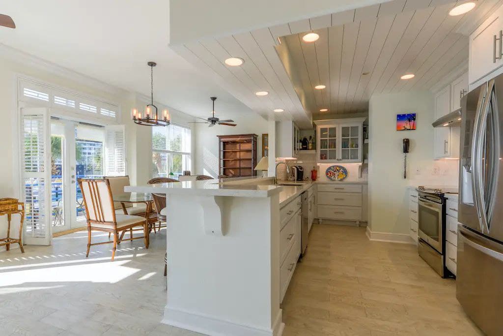 Sunset at Harbour Place - Image 8