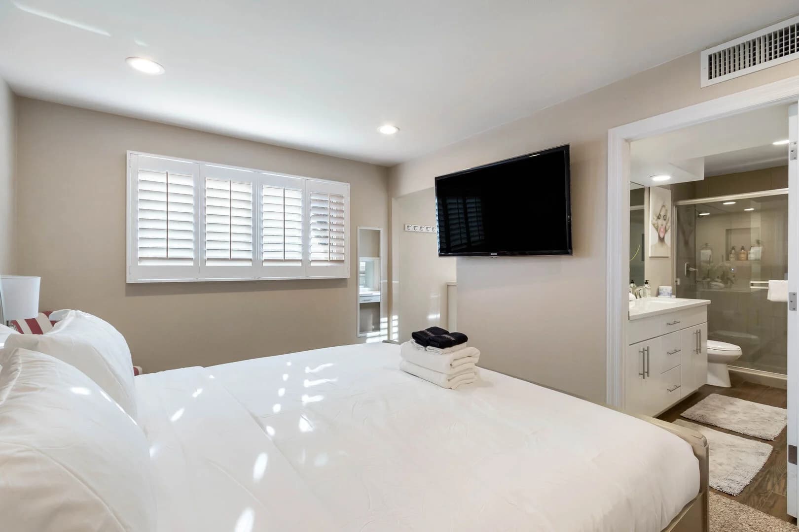 Paradise Escape - Image 28