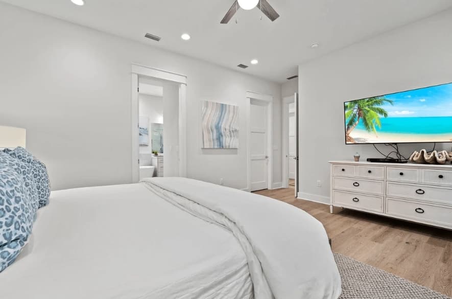 Out of Office Beaches - Image 17