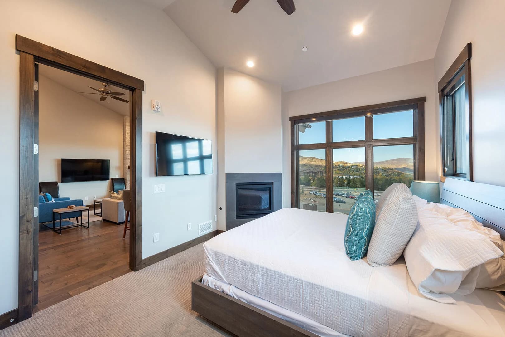 Blackstone Residences #3B - Image 5